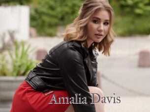 Amalia_Davis