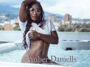 Amber_Daniells