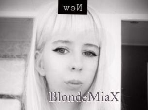 BlondeMiaX