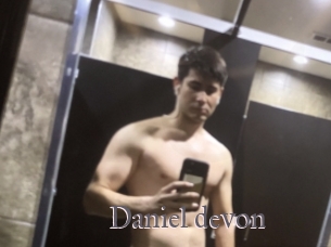 Daniel_devon