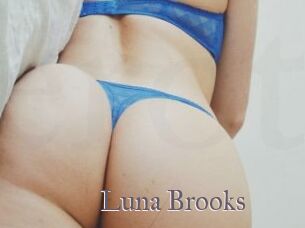 Luna_Brooks