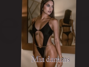 Mia_damms