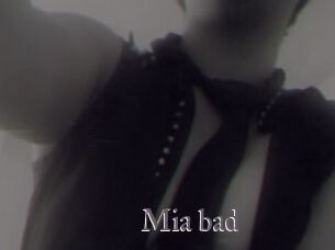 Mia_bad