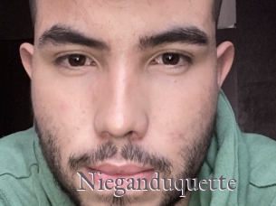 Nieganduquette