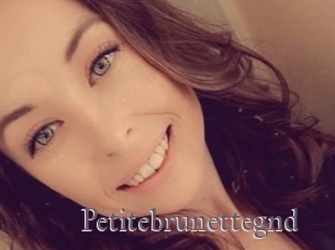 Petitebrunettegnd