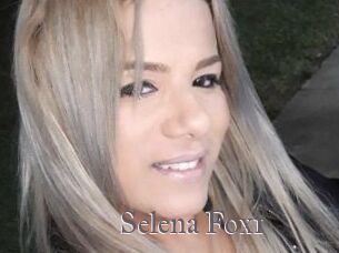 Selena_Fox1