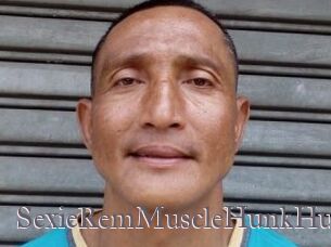 SexieRemMuscleHunkHuge